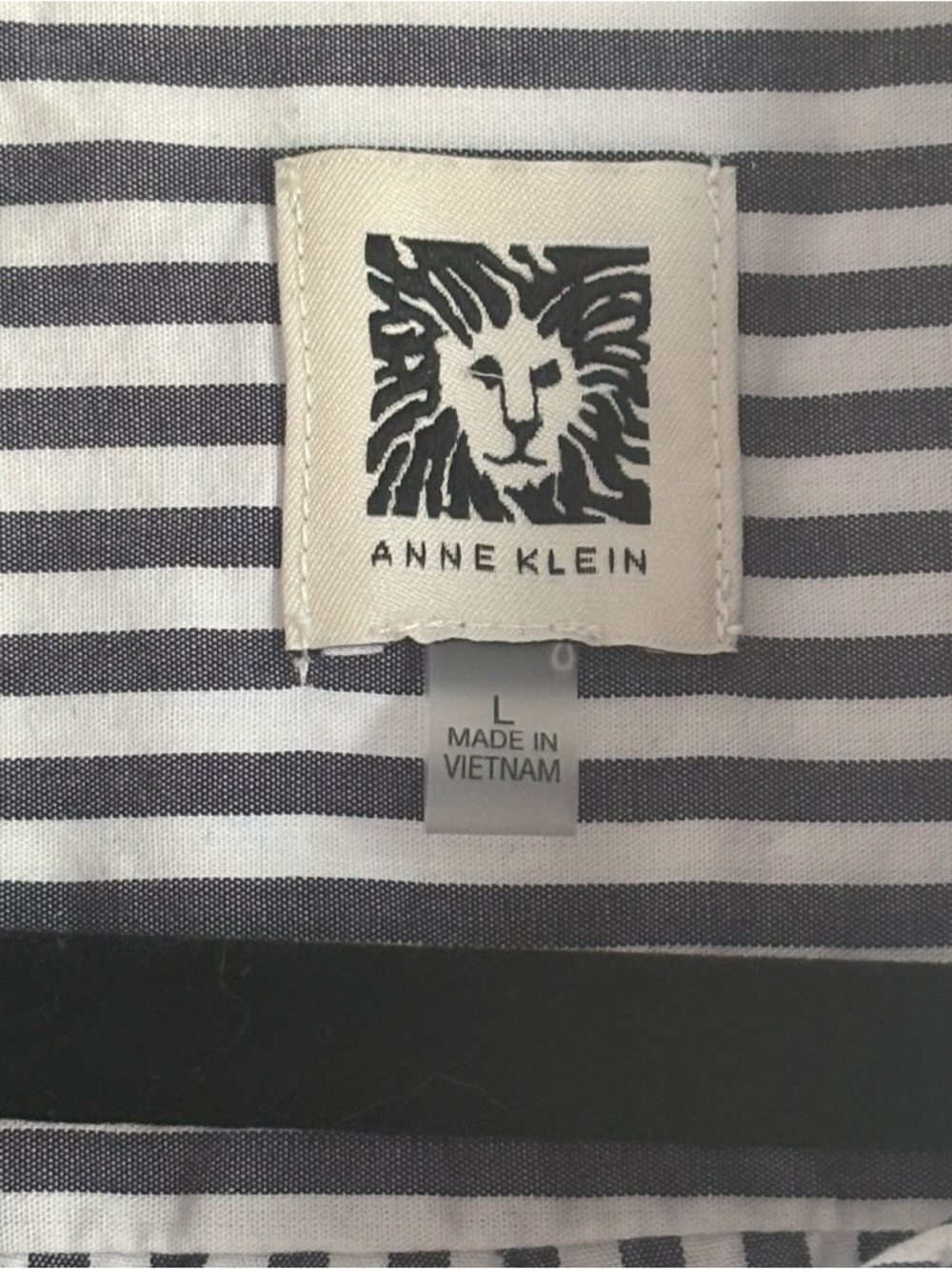 EUC Anne Klein Navy & White Striped Button-Down Shirt with White Lace Appliqué - Picture 4 of 7